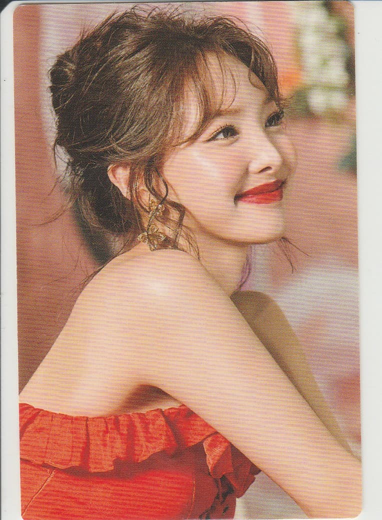 Nayeon Taste of Love Monograph PC