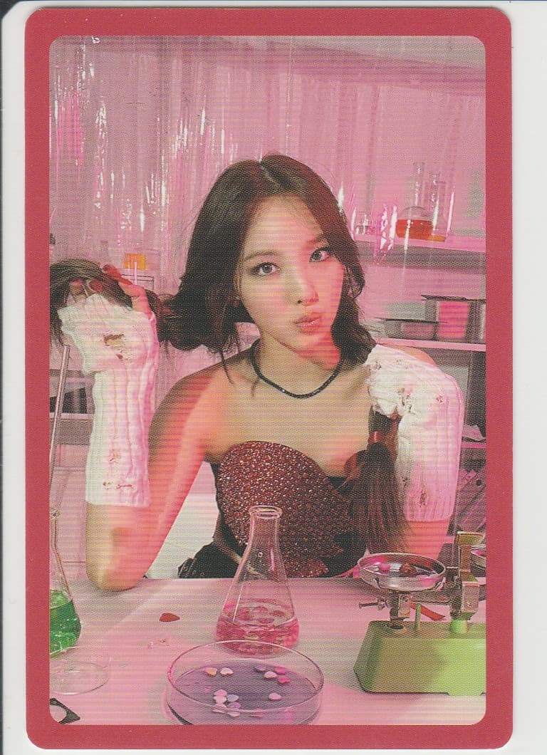 Nayeon Formula of Love PC